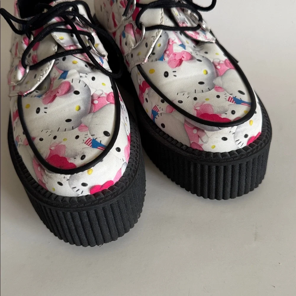 T.U.K Hello Kitty Sanrio Toys Mondo A8888 Creeper Platform Punk Shoes size 6